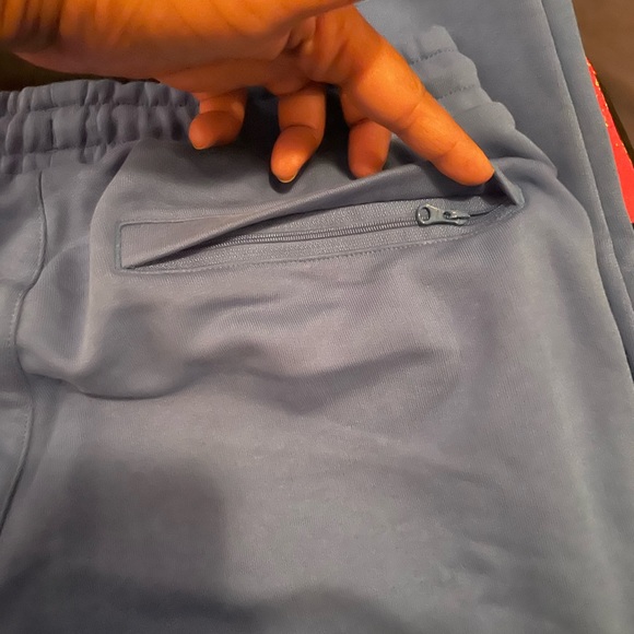 PUMA SWEATPANTS L/G - Picture 3 of 3